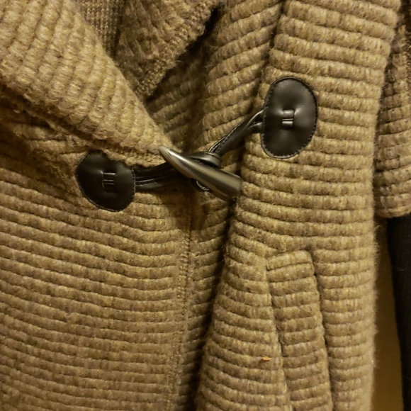BB Dakota grey clasp front jacket. - Picture 3 of 4